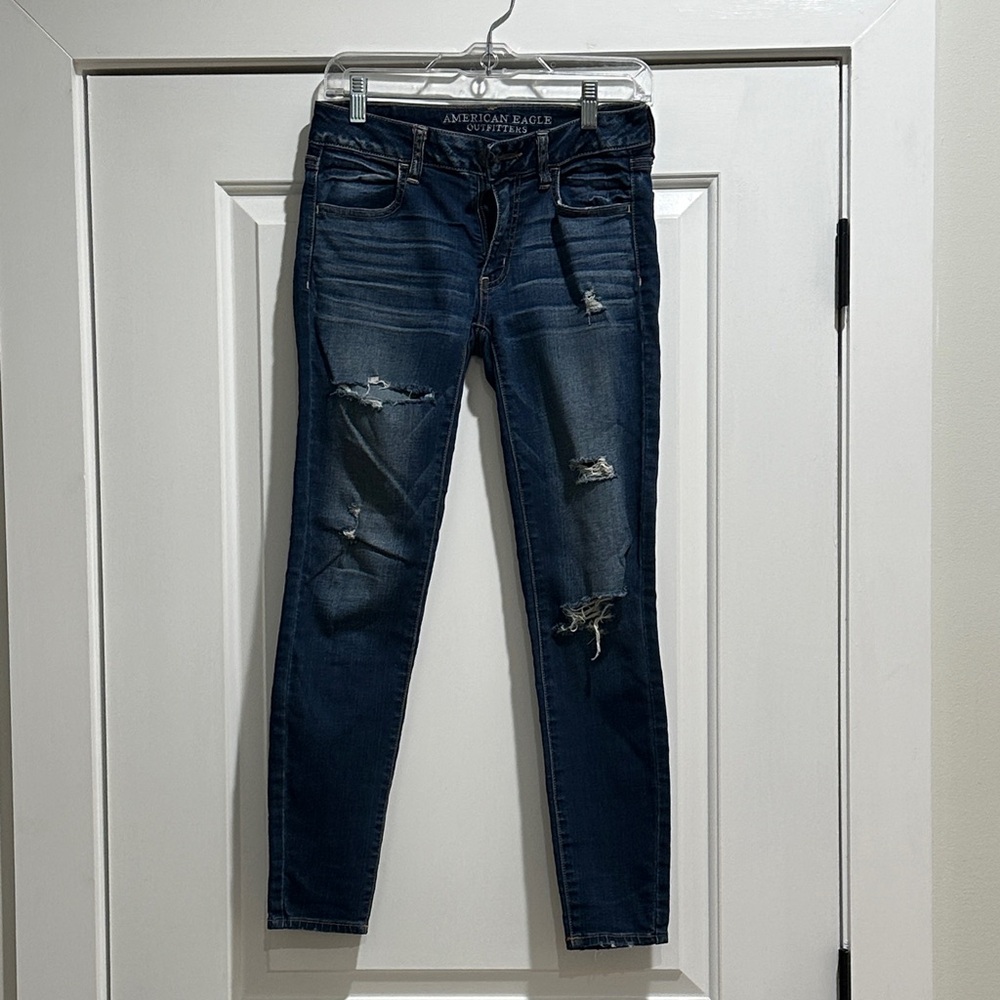 American Eagle Outfitters Women's Distressed Skinny Jeans size 4 short